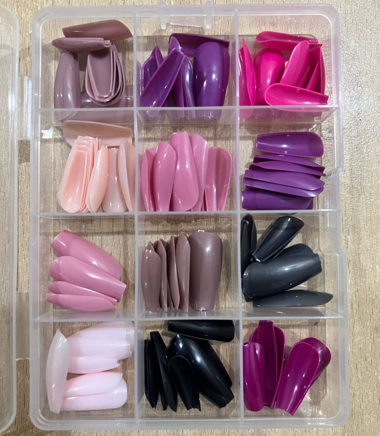 Reusable Fake Nails With Box – Beautiful Variety Of Colors