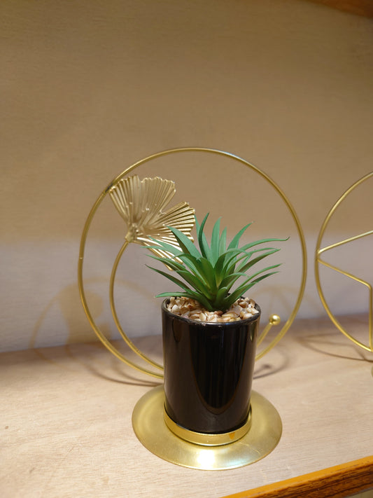 Flower Pot in Metallic Leaf Style